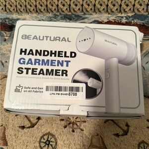 White Handheld Garment Steamer